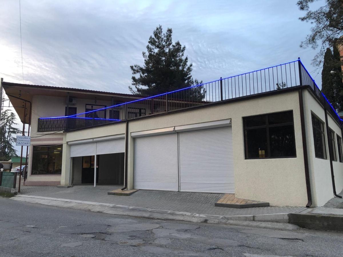 Cafe-Hotel Assir Pizunda Exterior photo